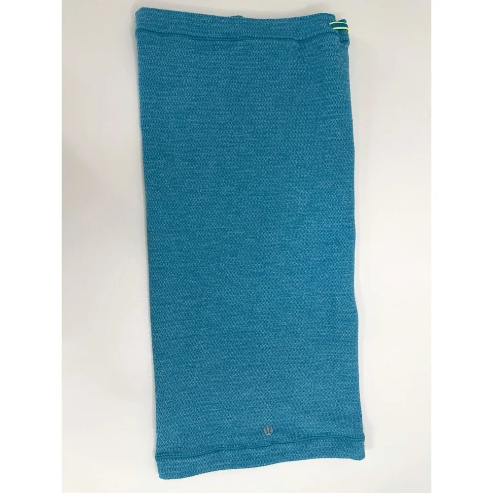 Lululemon Teal Neck Gaiter Scarf Tube O/S Stretch Nylon Spandex Unisex